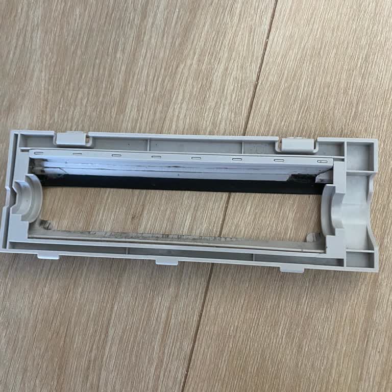 Garanti Kapsamındaki Roborock S8 Pro’da Kırık Ana Fırça Kapağı Ve Yanıltıcı Servis Raporu