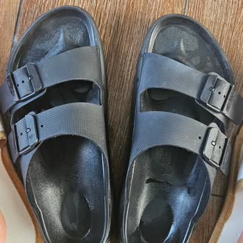 Birkenstock Ayak Tahrişi Ve Markanın Çözüm Sunmaması