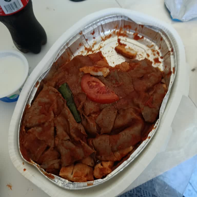İskender Siparişinde Porsiyon Yok Ve Sadece Ekmek Hayal Kırıklığı