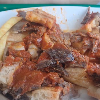 Soğuk Ve Bayat Döner Ve Patates Kızartması İçin Ücretin Yarısının İadesi Talebi