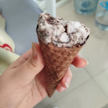 Balıkesir Bandırma A101’de Algida Cornetto Dondurmasının Yumuşak Külahı Ve Buzlanması