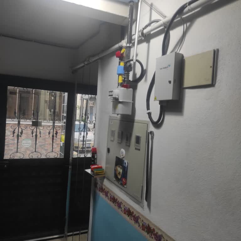 Evin İçindeki Fiber Kofra Kutusu Giriş Sorunları Yaratıyor