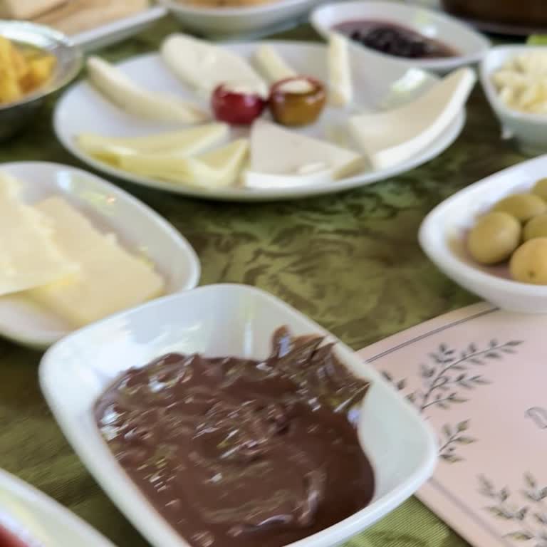 İnözü Vadisi Zindancık Restoran’da Serpme Kahvaltı Kalitesiz Ve Aşırı Pahalı