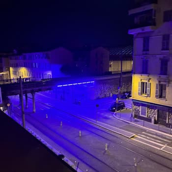 Klimasız Otobüs Ve Konforsuz Otel Şikayeti
