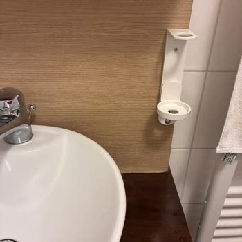 Klimasız Otobüs Ve Konforsuz Otel Şikayeti