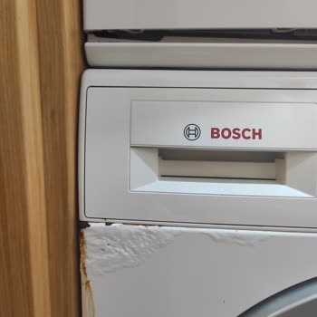 Bosch Çamaşır Makinesinin Ön Kapak Paslanması Ve Boya Çözülmesi Sorunu