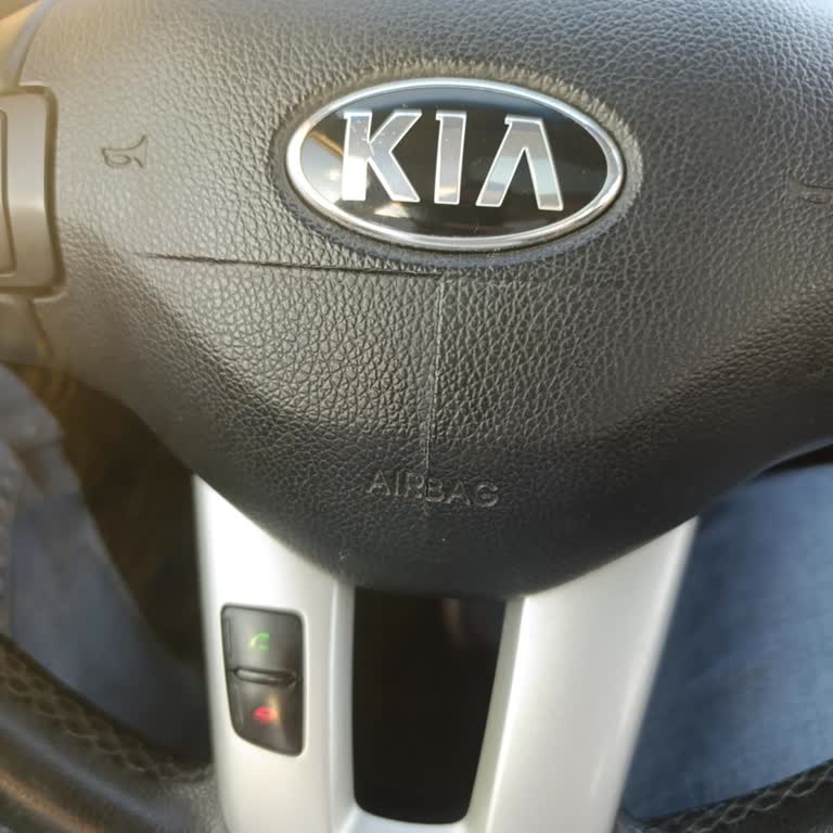 Direksiyon Çatlağı Kia Sportage'da Sürüş Güvenliğini Tehlikeye Atıyor