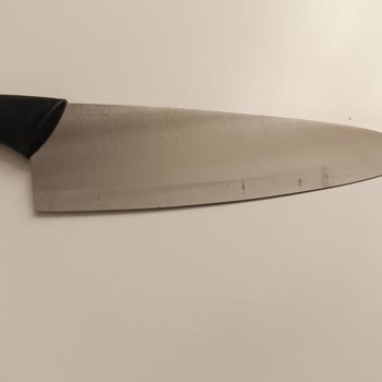 BİM’den Aldığım Tefal Şef Bıçağında Hızlı Paslanma, Değişim Talebi