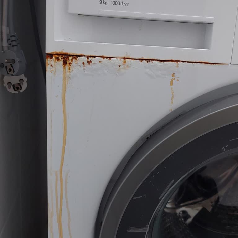 Arçelik Çamaşır Makinesinde Deterjan Haznesi Altından Su Kaçağı Ve Garantili Ücretsiz Onarım Talebi