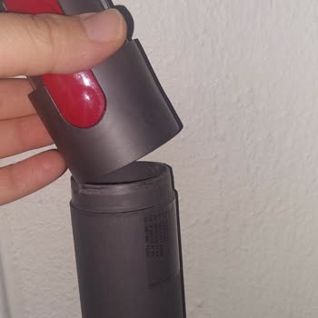 Dyson Süpürgede İlk Kullanımda Kırılan Boru Üretim Hatası Olarak Kabul Edilsin
