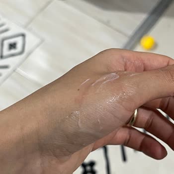 Dostino Yoğurt Paketi İçinde Siyah Parçacıklar Tüketiciyi Endişelendiriyor