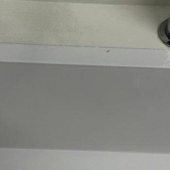 Realstone Patara Granit Evye Kalitesiz Ve Çizili: Tam Değişim Talebi