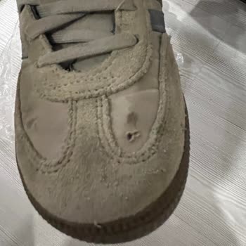 Boyner’den Alınan Adidas Ayakkabının Kısa Sürede Delik Açması Ve Olumsuz İnceleme Kararı