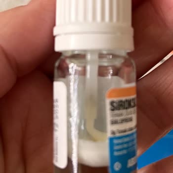 Eczaneden Gelen Kuru İlaç Ve Çelişkili Müşteri Temsilcisi İletişimi
