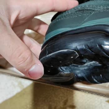 Sneaks Up Metromall Şubesinde Nike Air Vapormax Tabanı Açılması Ve Değişim Talebi
