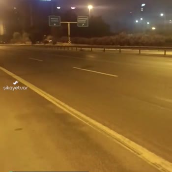 Zümrüt Turizm Otobanın Ortasında Bıraktı!