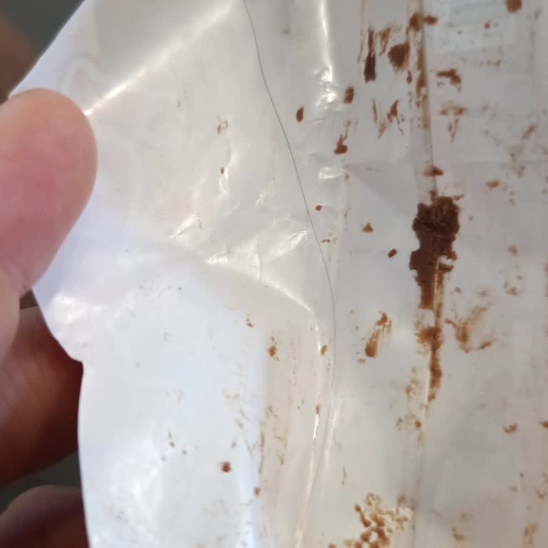Ülker Albeni Çikolatalı Üründe Saç Bulunması Ve Hijyen Sorunu