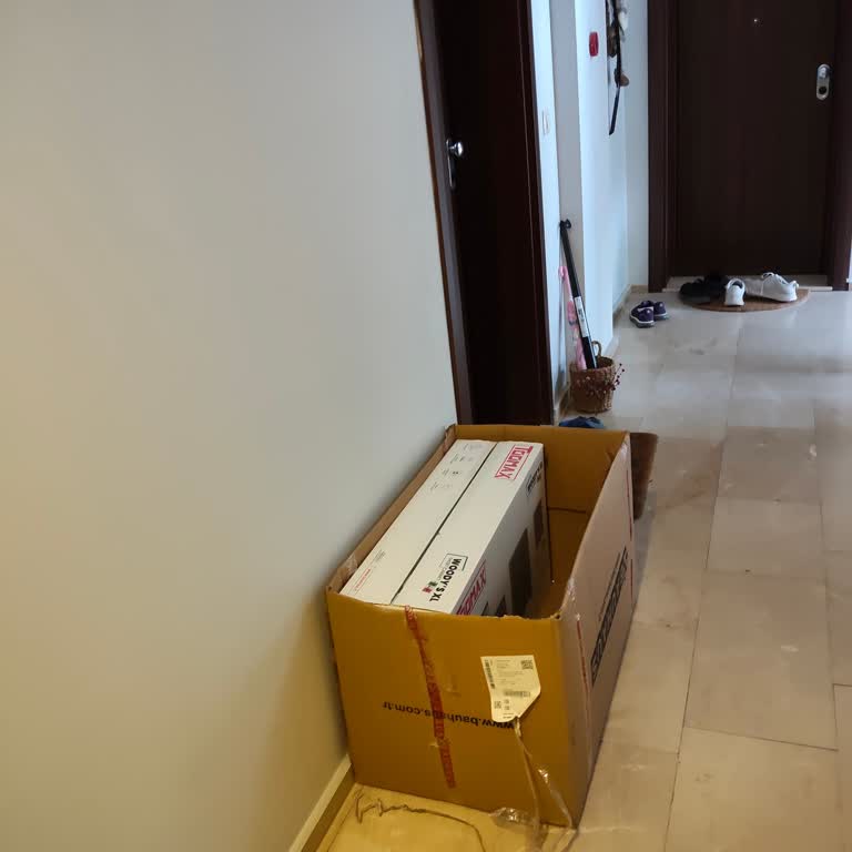 Kırık Balkon Dolabı 5 Gün Boyunca Alınmadı, İade Süreci Aksıyor