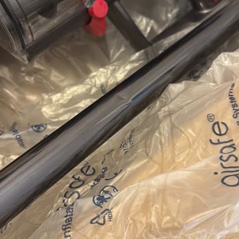 Dyson Servisinde Uzun Bekleyiş Ve Hasarlı Borunun Yanlış Kutu İçinde Geri Dönüşü