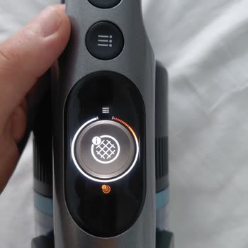 Philips Aqua Plus 8000 Süpürgede Bağlantı Dişi Kırıldı Ve Emiş Gücü Azaldı