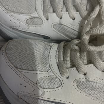 Skechers Ayakkabısında Sürekli Ayak Ağrısı Ve Hızlı Kırılma