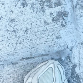 New Balance Ayakkabısının Kısa Sürede Açılması Ve İade Talebi