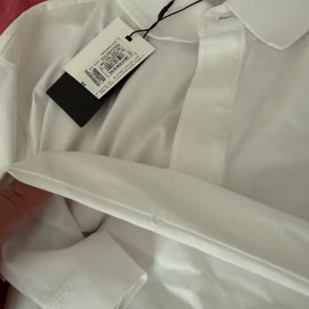 Marks And Spencer Mağaza Kaynaklı Olduğunu Düşündüğüm Bu Yırtık Nedeniyle Mağdur Oldum