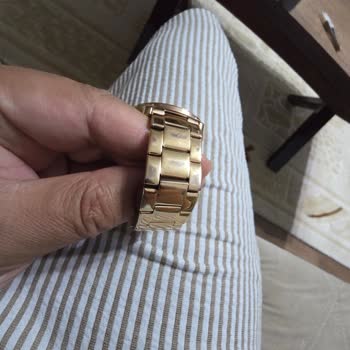 Saat & Saat Mağazasının Guess Saatlerinde Tekrar Eden Renk Solması Ve Cevapsız Hizmet