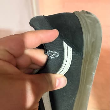 Shopinn Orijinal Olmayan Vans Ayakkabının Kısa Sürede Yırtılması Ve Ücretsiz Değişim Talebi