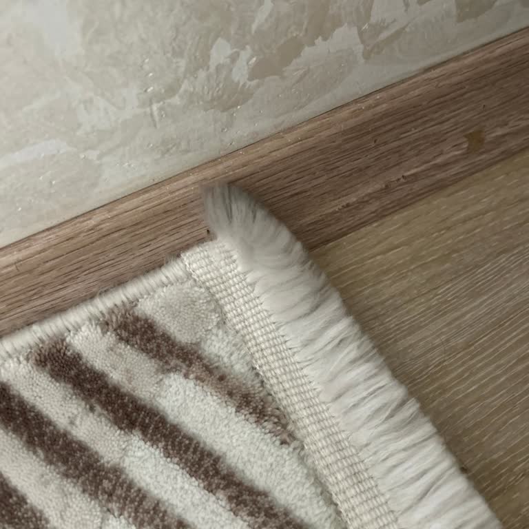 İki Ay Geciken Halı Ve Yetersiz Temizlik Sonrası 800 TL İade Talebi