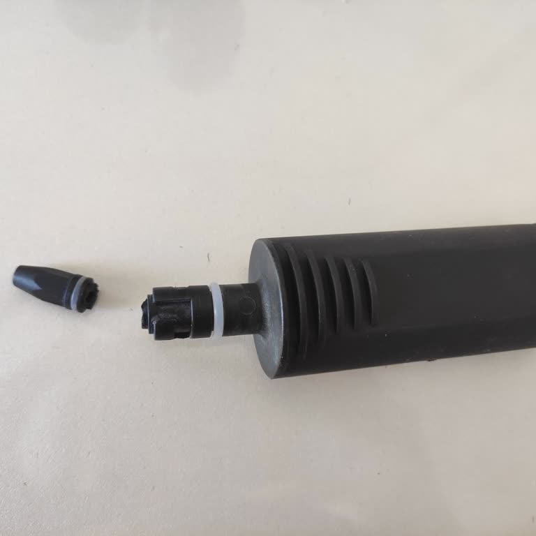 Kırılan Adaptör Başlığı Nedeniyle Sinbo Buharlı Temizleyici Kullanılamaz Garanti Değişimi İstiyorum