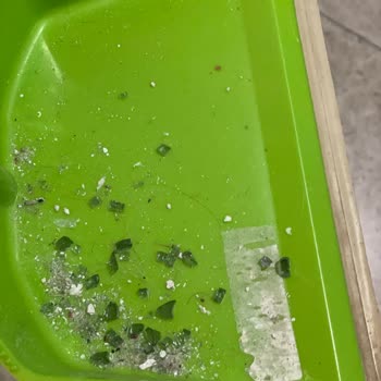 Kırık Camlı Masa Ve Kısa Ayak Sorunu İçin Parça Değişimi Talebi