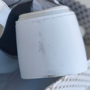 Tergan Kadın Sandaletinde Boya Atması Müşteri Güvenini Zedeledi
