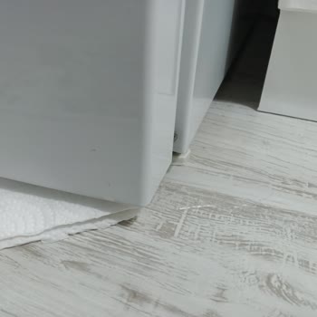 Arçelik 270530 MB Buzdolabım Sürekli Su Sızdırıyor Ve Değişim İstiyorum
