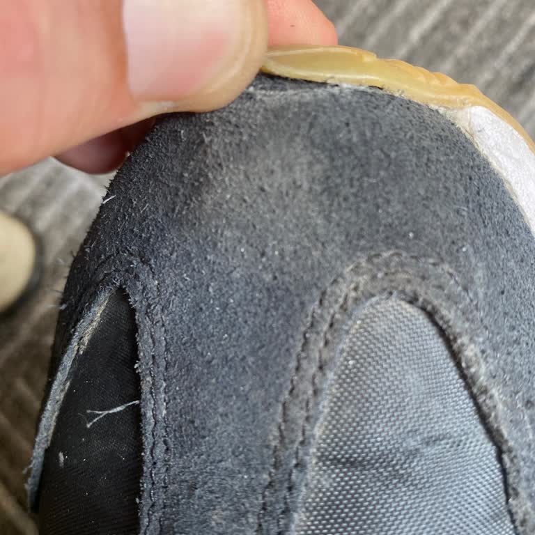 Nike Ayakkabının Tek Tekinde Koku Ve Açılma, Mağaza Kullanıcı Hatası İddiası