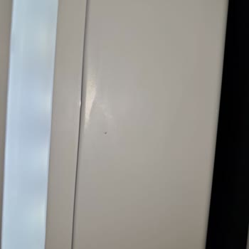 Samsung Yeni Buzdolabındaki Delik Hatası Ücretsiz Değişim Talebi