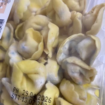 Açılmamış Tortellini Küflendi, File Market Cevap Vermedi