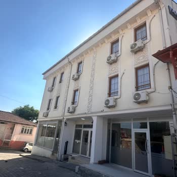 İhlas Ev Aletleri Edirne Otelinde Aura Klima Montajı Hatalı: Sürekli Arıza Ve Gürültü Sorunu
