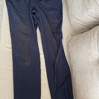 Kullanılmış Ve Yırtık Jogger Pantolonlar İçin Tam İade Talebi