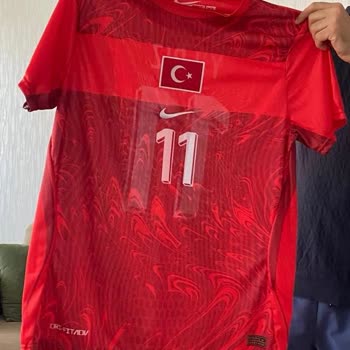 Yanlış Ürün Gönderimi Ve İletişim Eksikliği Nedeniyle 1000 TL İade Talebi