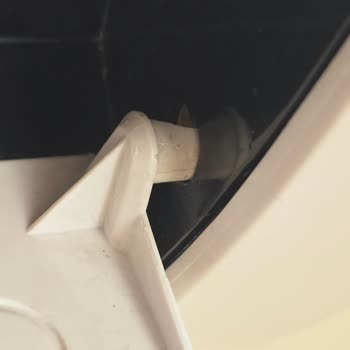 Vestel Flora Doğa Klima Ön Kanadı Tekrar Kırıldı Garanti Kapsamında Ücretsiz Onarım Talebi