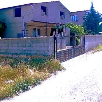 Altyapı Eksikliği, Sürekli İnternet Kesintileri Ve Tehlikeli Kablolar İçin Acil Müdahale Talebi