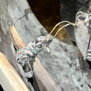 Sistem Oto Aksesuar (Karabağlar) 'dan Aldığımız Sis Farı Alev Aldı