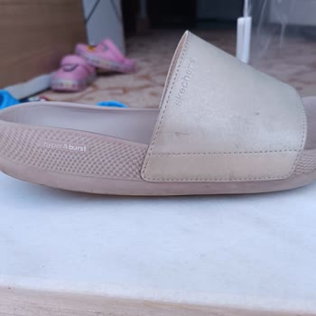 Skechers Hyper Slide Terlik Erken Deforme Oldu, Mağaza Çözüm Sunmadı