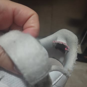 İn Street Mağazasında Adidas Çocuk Ayakkabısının Yırtılması Ve Garanti Reddi