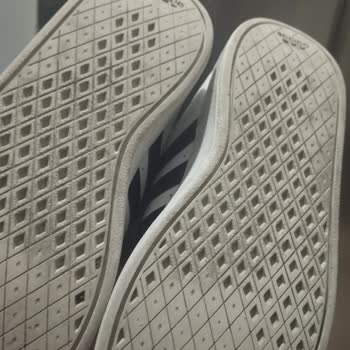 İn Street Mağazasında Adidas Çocuk Ayakkabısının Yırtılması Ve Garanti Reddi
