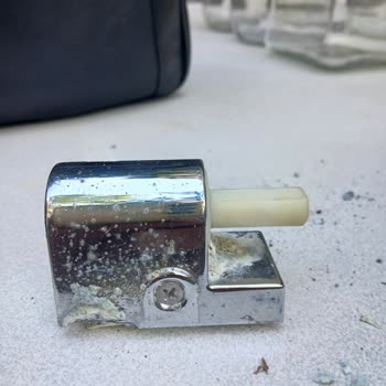Creavit Klozet Kapağı Menteşesi İçin Aşırı Yüksek Fiyat Ve Parça Bulamama Sorunu