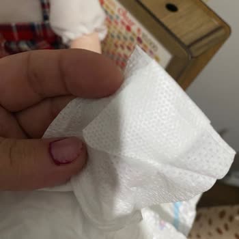 Molfix 5 Numaralı 100’lü Pakette Cırtı Yapışık Ve Açılmıyor