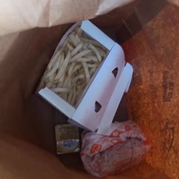 Popeyes Siparişinde Eksik Büyük Patates Ve Cevapsız Şikayet