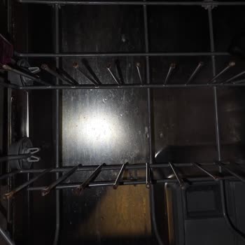 Uzatılmış Garantiyle Küflü Bulaşık Makinesi Ve Kırık Raf Mekanizması